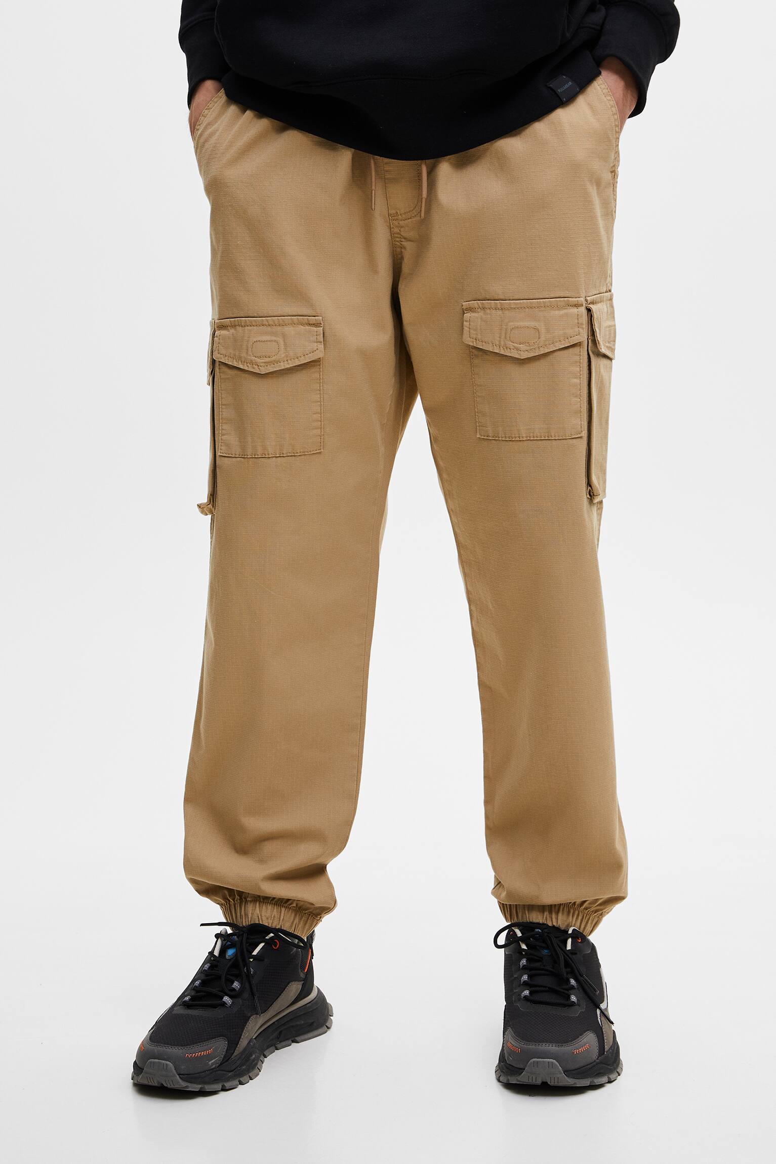 Short Nylon-Effect Puffer Jacket - Image 4